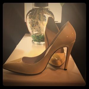 Yellow canary 4 inch pumps